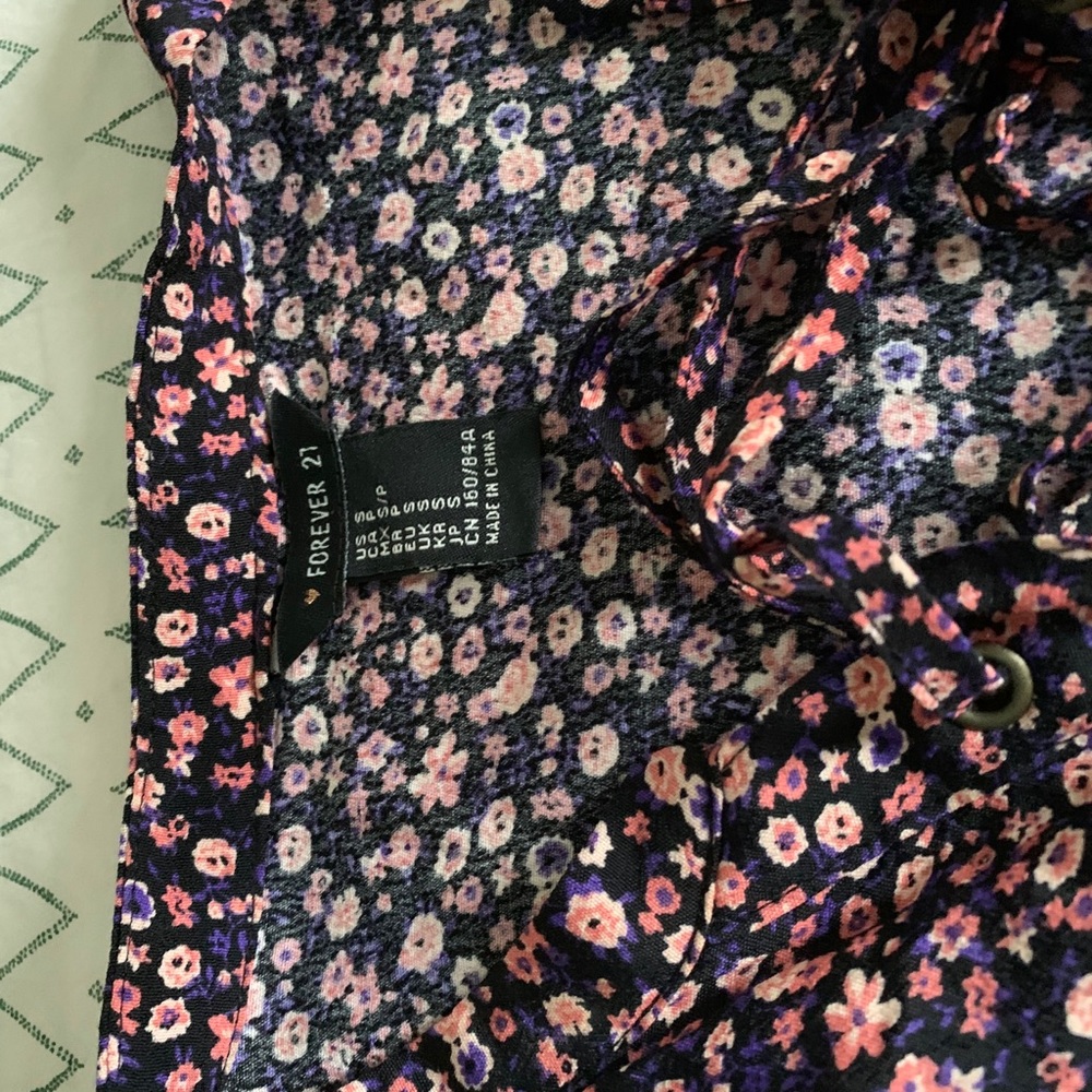 Top - Picture 3 of 4